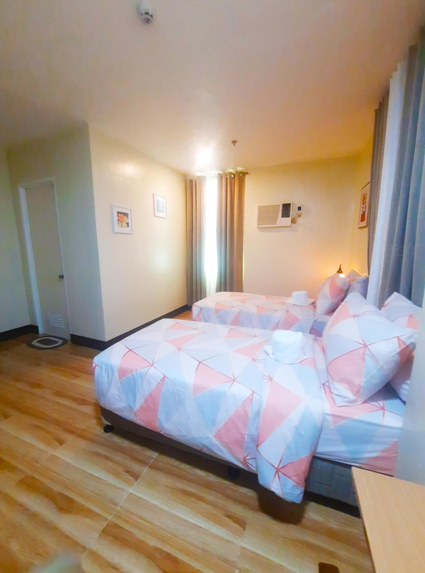 B&J Guesthouse And Tours Ταγκμπιλαράν Εξωτερικό φωτογραφία