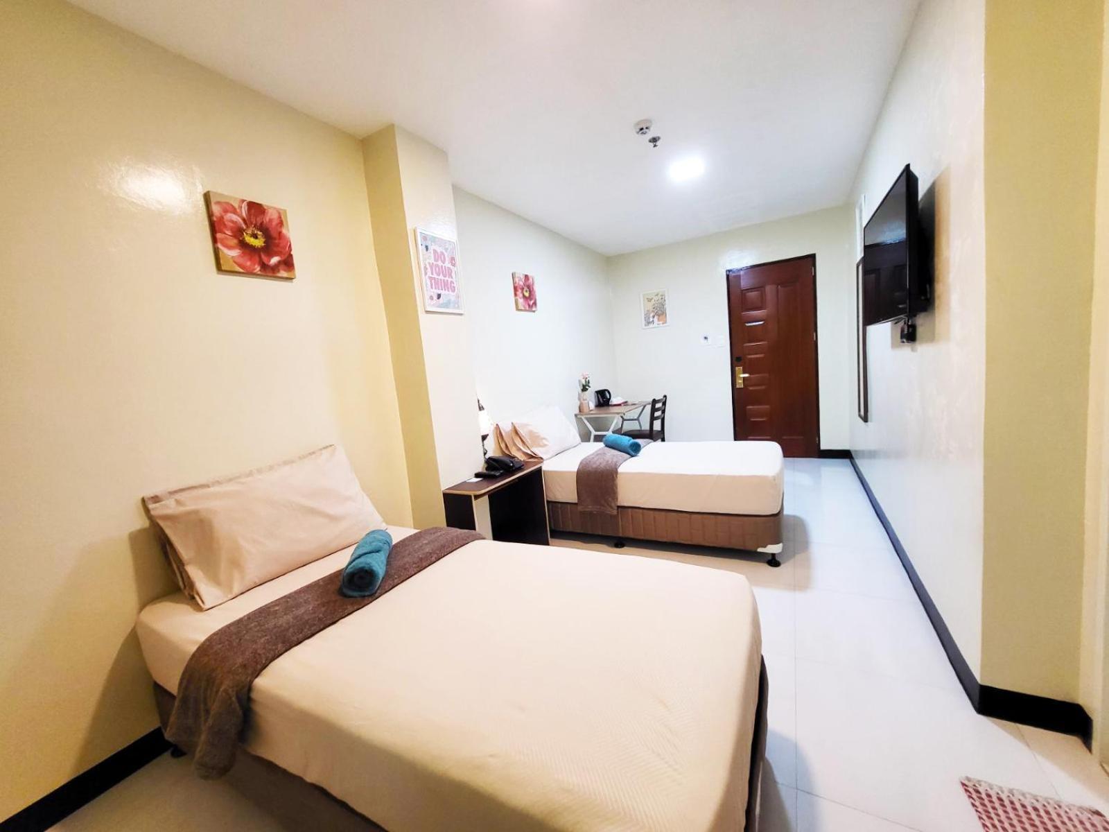 B&J Guesthouse And Tours Ταγκμπιλαράν Δωμάτιο φωτογραφία