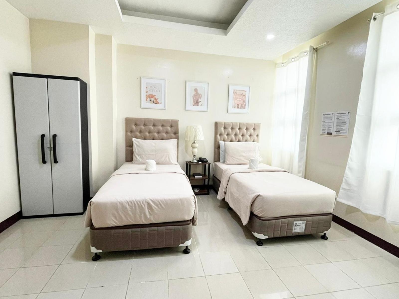 B&J Guesthouse And Tours Ταγκμπιλαράν Εξωτερικό φωτογραφία